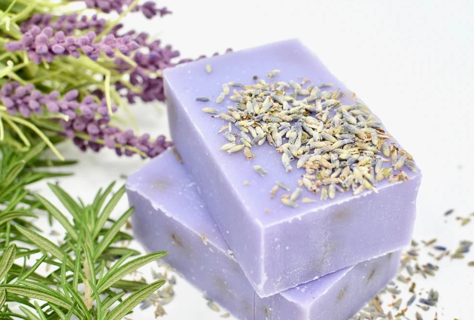 The Top Ingredients in Discountsoap's Organic Honey Lavender Soap for Dry Skin